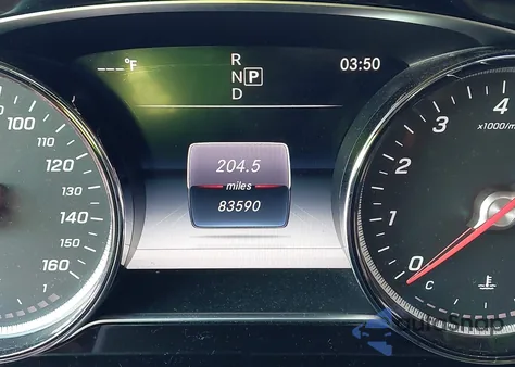 2018 Mercedes-Benz E 300 z USA, uszkodzony, nr VIN WDDZF4JB2JA306762